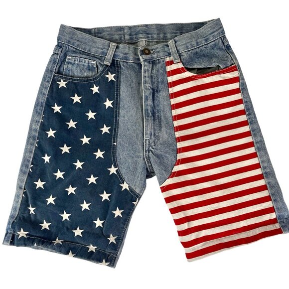 MAXIUMUM USA ENERGY Women's Vintage Flag Front Cuffed Denim Shorts 7/8 - Picture 1 of 4